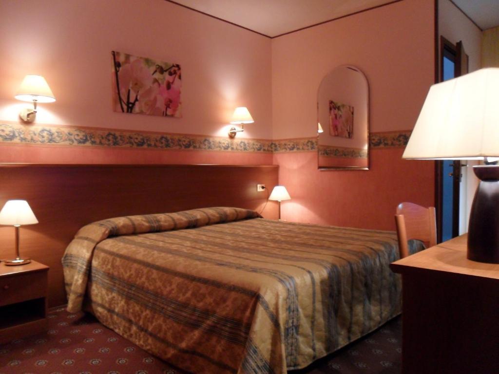 Hotel Natisone San Pietro al Natisone Kamer foto